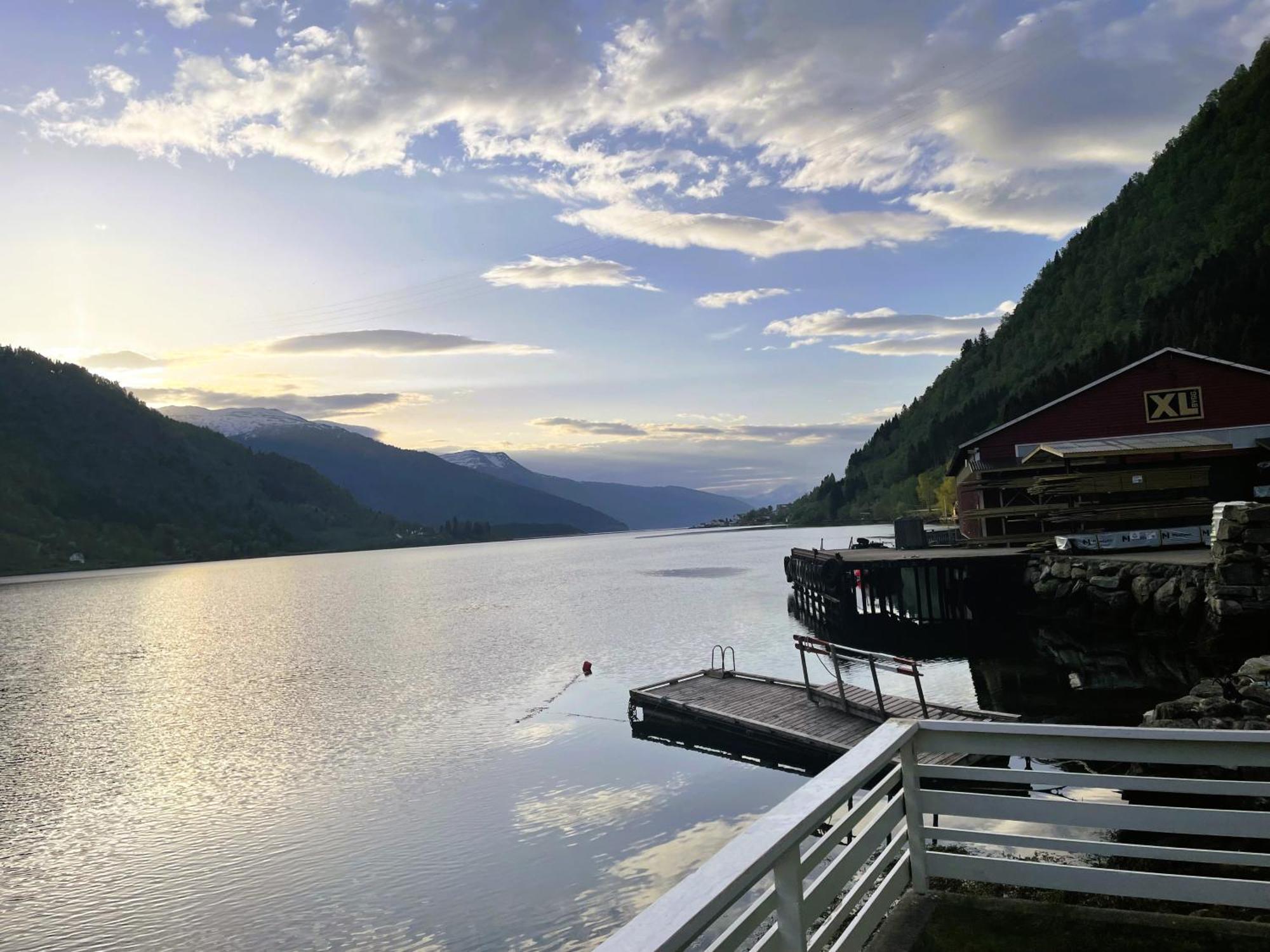 Der Fjordtraum In Balestrand Direkt Am Wasser Eksteriør billede